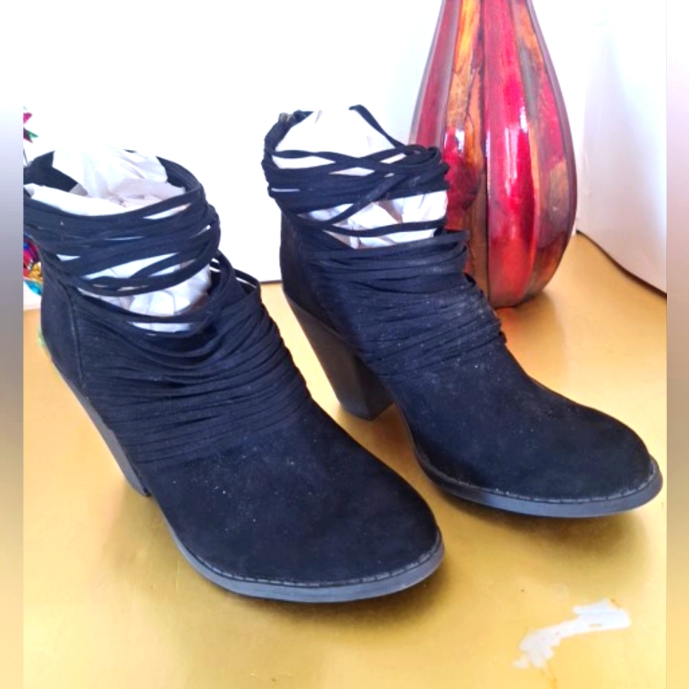 8M Fergilicious Boots.